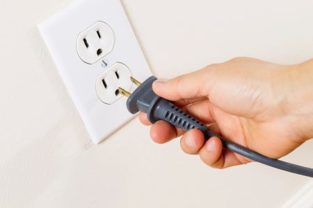 Outlet not working but breaker isnt tripped 7 likely causes